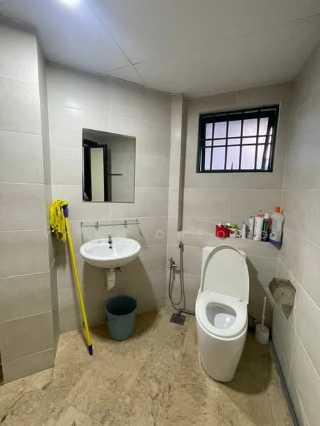 Condominium for Rent at Changkat View - Yanis Cheong - Bathroom - PropertyGuru.com.my