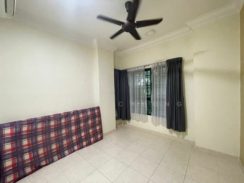 Condominium for Rent at Changkat View - Yanis Cheong - Bedroom - PropertyGuru.com.my