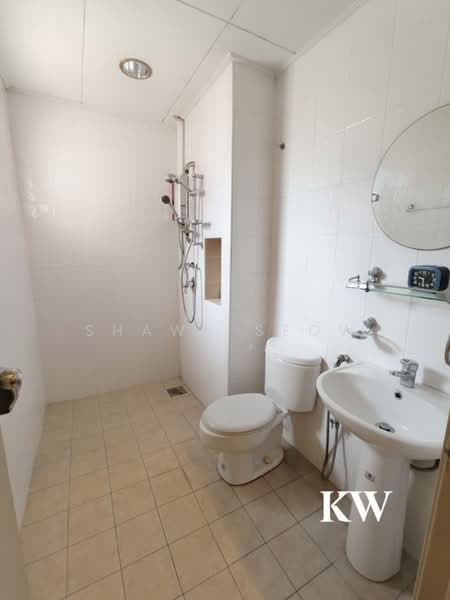 Rumah Teres untuk Dijual di Kota Kemuning (Shah Alam) - Shawn Seow - Bathroom - PropertyGuru.com.my