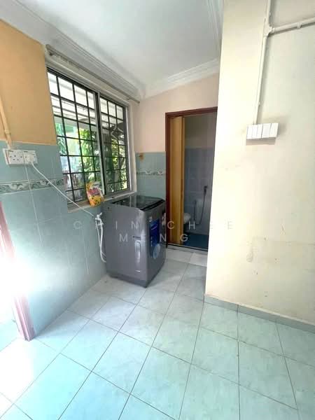 Rumah Teres 1.5 Tingkat untuk Disewa di Bandar Tun Razak (Cheras) - Chin Chee Meng - Bathroom - PropertyGuru.com.my