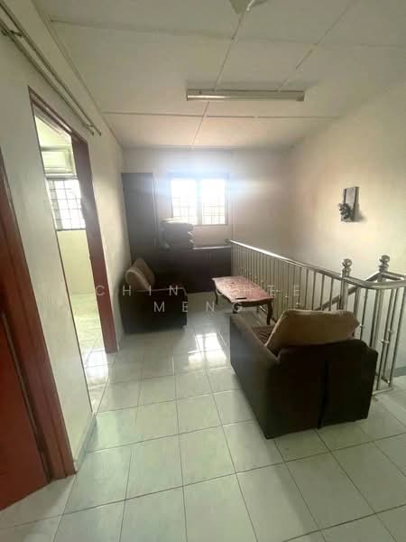 Rumah Teres 1.5 Tingkat untuk Disewa di Bandar Tun Razak (Cheras) - Chin Chee Meng - Living Room - PropertyGuru.com.my