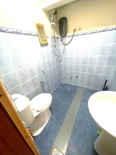 Rumah Teres 1.5 Tingkat untuk Disewa di Bandar Tun Razak (Cheras) - Chin Chee Meng - Bathroom - PropertyGuru.com.my
