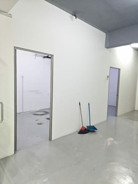 Shop / Office for Rent in TAMAN PUCHONG UTAMA (Puchong) - D Wong - PropertyGuru.com.my