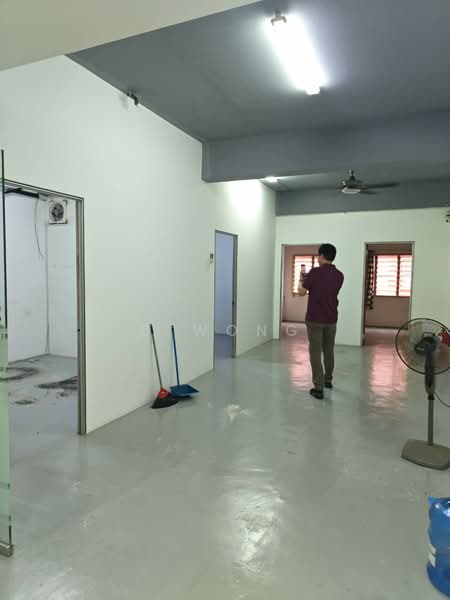 Shop / Office for Rent in TAMAN PUCHONG UTAMA (Puchong) - D Wong - PropertyGuru.com.my