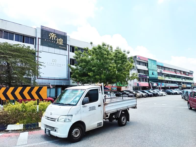 Shop / Office for Sale in Cheras (Selangor) - Chin Chee Meng - Exterior - PropertyGuru.com.my