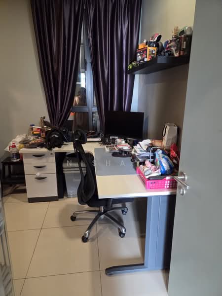 Kondominium untuk Dijual di LakePark Residence @ KL North - Nisha R - Study - PropertyGuru.com.my