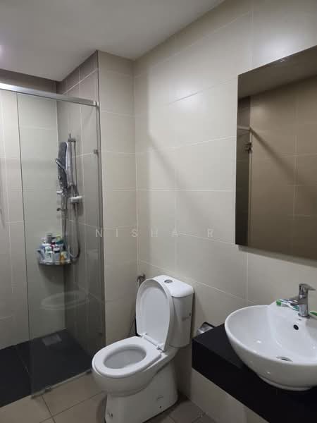 Kondominium untuk Dijual di LakePark Residence @ KL North - Nisha R - Bathroom - PropertyGuru.com.my