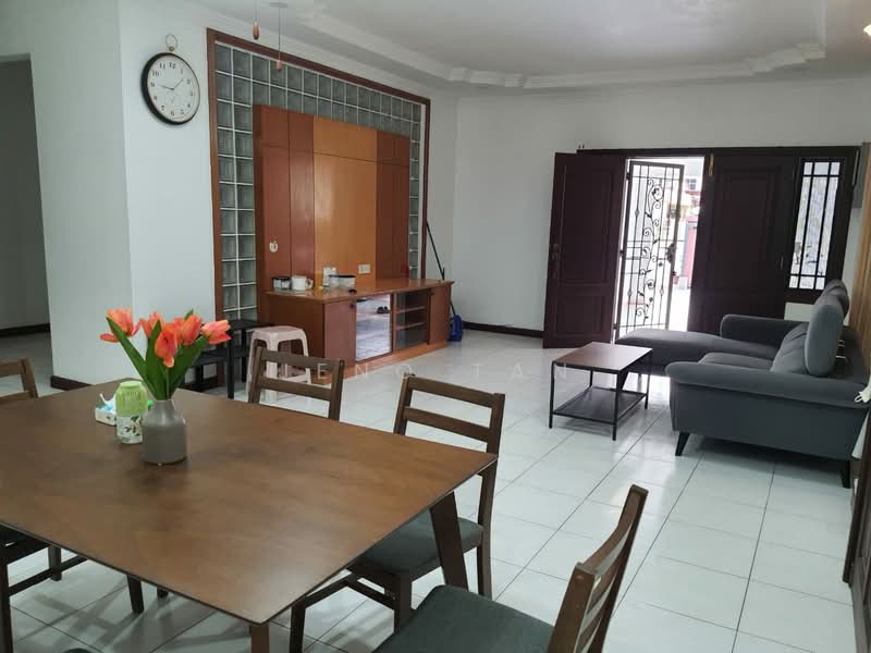 Rumah Berkembar untuk Disewa di Kuching (Sarawak) - Jeno Tan - Living Room - PropertyGuru.com.my