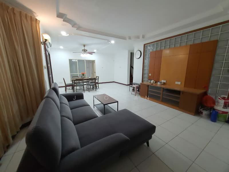 Rumah Berkembar untuk Disewa di Kuching (Sarawak) - Jeno Tan - Living Room - PropertyGuru.com.my