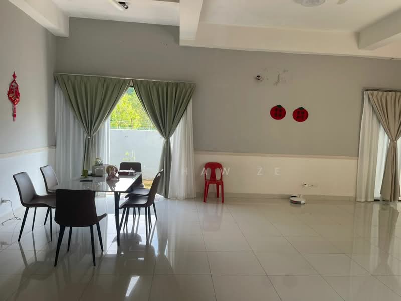 3-storey Terraced House for Sale in Taman Saujana Mutiara (Kajang) - Han Haw Ze - PropertyGuru.com.my