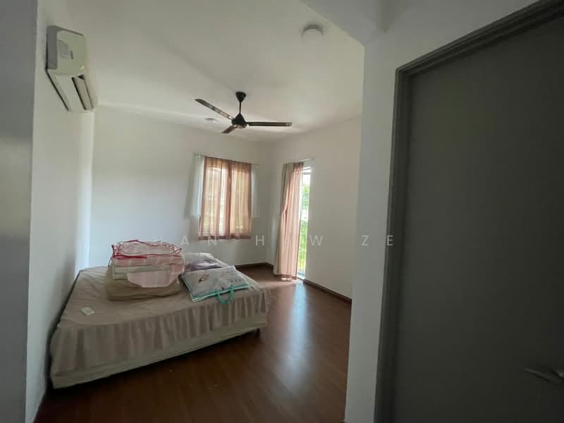 3-storey Terraced House for Sale in Taman Saujana Mutiara (Kajang) - Han Haw Ze - PropertyGuru.com.my