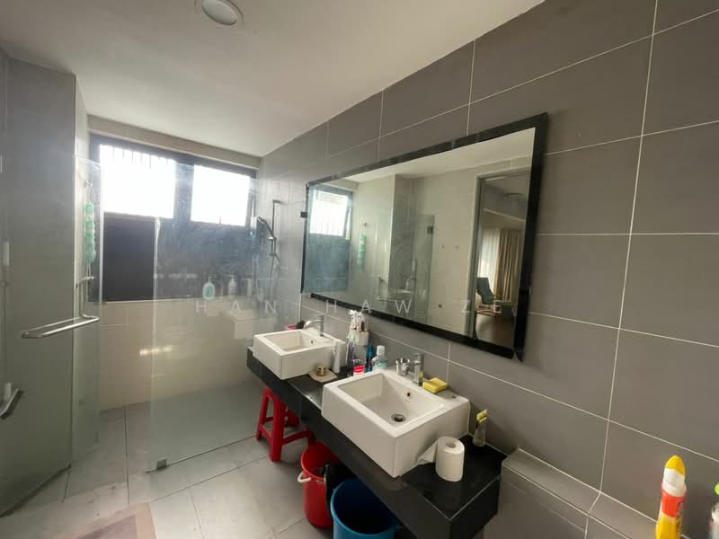 3-storey Terraced House for Sale in Taman Saujana Mutiara (Kajang) - Han Haw Ze - PropertyGuru.com.my