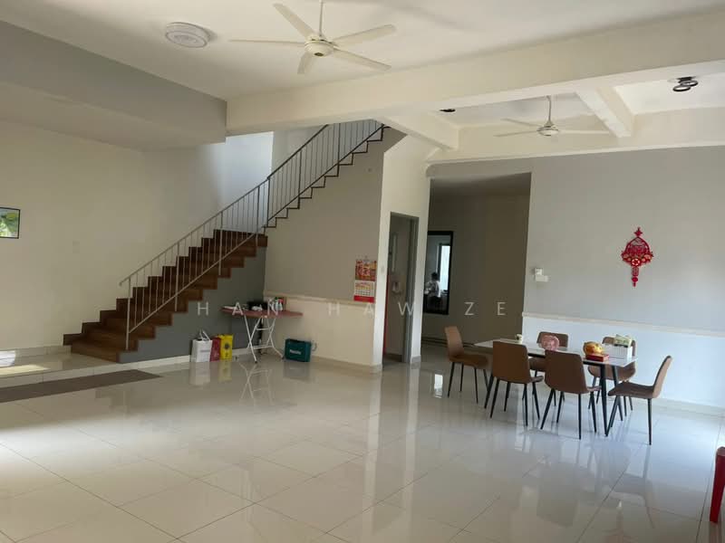 Rumah Teres 3 Tingkat untuk Disewa di Taman Saujana Mutiara (Kajang) - Han Haw Ze - PropertyGuru.com.my