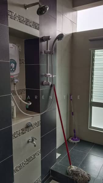 Kondominium untuk Disewa di The Seed Taman Sutera Utama - Daren Tee - Bathroom - PropertyGuru.com.my