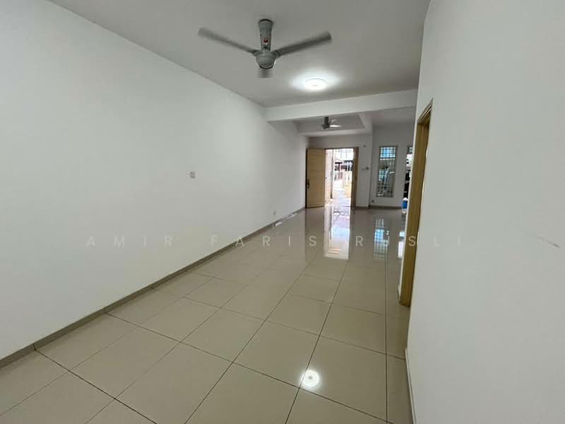 Rumah Teres 2 Tingkat untuk Dijual di Taman Sri Pulai Perdana (Skudai) - Amir Faris Rusli - Living Room - PropertyGuru.com.my