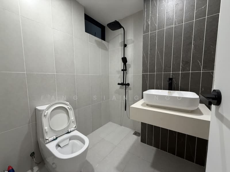 Condominium for Rent at Milano Eight - Fang Siang Ngo - Bathroom - PropertyGuru.com.my