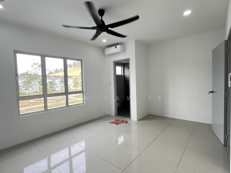 2-storey Terraced House for Rent in Puncak Alam (Selangor) - Han Haw Ze - PropertyGuru.com.my