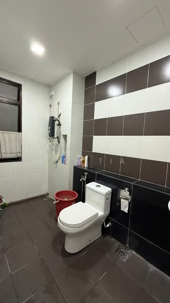 Apartment for Sale at Austin Regency (Pangsapuri Austin Perdana) - Alan Tia - Bathroom - PropertyGuru.com.my