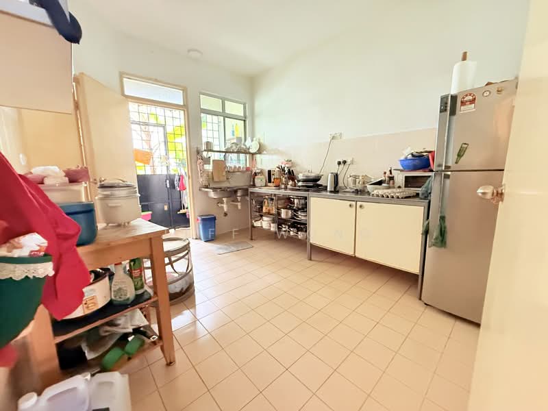 Rumah Teres 2 Tingkat untuk Dijual di Seri Utama Damansara (Kota Damansara) - Jeff Wong - Kitchen - PropertyGuru.com.my