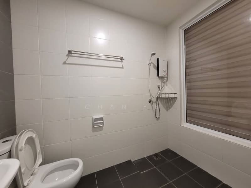 Condominium for Sale at SummerSkye Residences - Chan YB - Bathroom - PropertyGuru.com.my