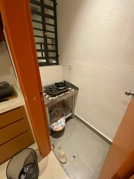 Service Residence for Rent at MKH Boulevard II - Calvin Loke - Kitchen - PropertyGuru.com.my