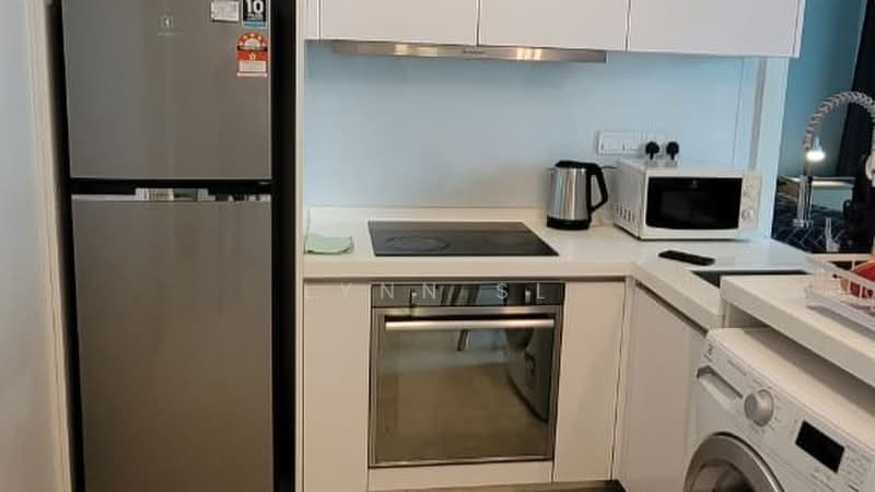 Servis Apartment untuk Disewa di Vogue Suites One - Lynn SL - Kitchen - PropertyGuru.com.my