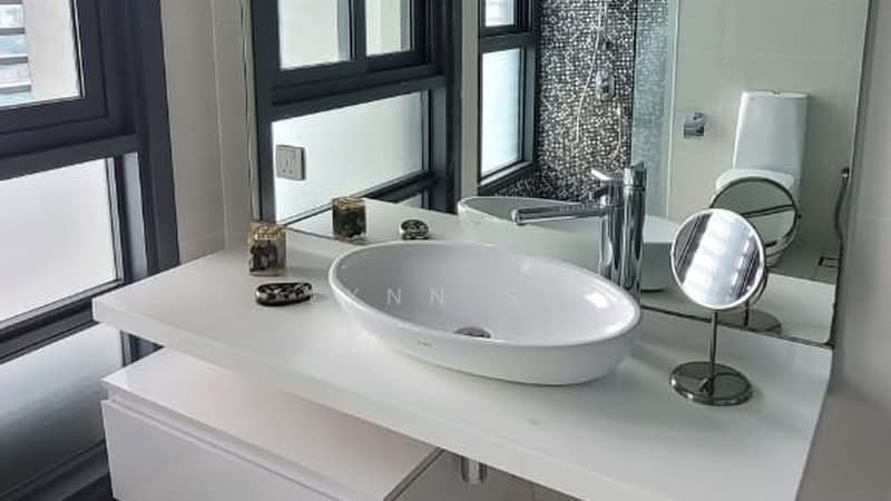 Servis Apartment untuk Disewa di Vogue Suites One - Lynn SL - Bathroom - PropertyGuru.com.my