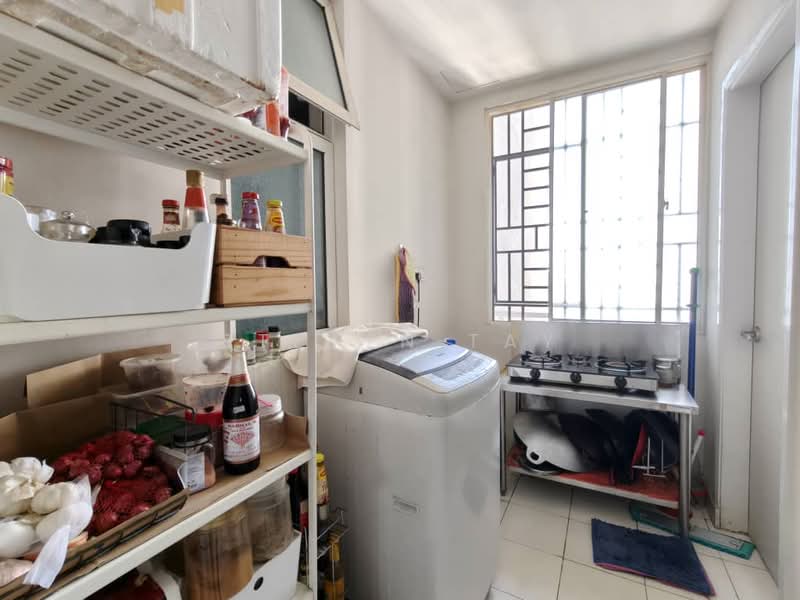 Condominium for Sale at Casa Green Condominium - Steven Tay - Kitchen - PropertyGuru.com.my
