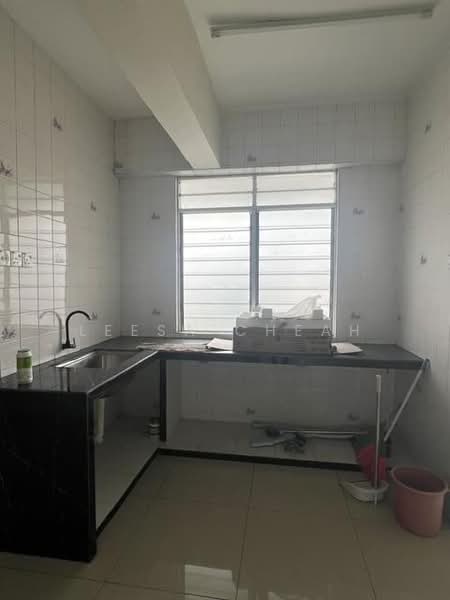 Pangsapuri untuk Dijual di Desa Rahmat (Graceland Villa) - Leesa Cheah - Kitchen - PropertyGuru.com.my