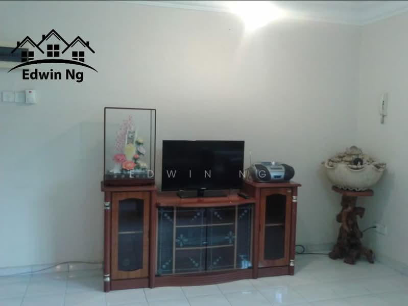 Pangsapuri untuk Disewa di Taman Pekaka Block 31 - Edwin Ng - Living Room - PropertyGuru.com.my