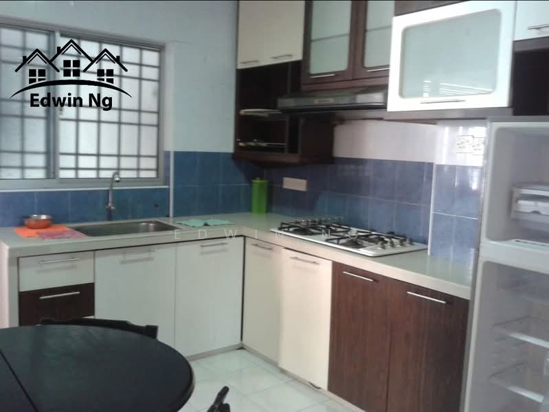 Pangsapuri untuk Disewa di Taman Pekaka Block 31 - Edwin Ng - Kitchen - PropertyGuru.com.my