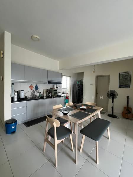 Servis Apartment untuk Disewa di SetiaWalk - Marcus Beh - Kitchen - PropertyGuru.com.my