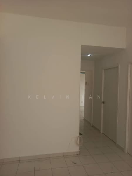 Condominium for Rent at Putra Place Condominium - Kelvin Tan - Corridor - PropertyGuru.com.my