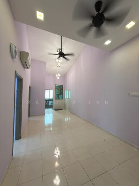 Rumah Teres 1 Tingkat untuk Dijual di Tanjong Minyak (Melaka) - Ramona Tan - Living Room - PropertyGuru.com.my