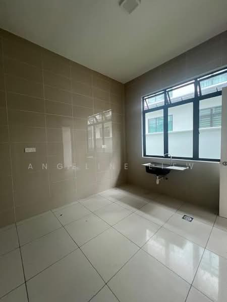 Rumah Berkembar untuk Dijual di Eco Majestic (Semenyih) - Angeline LIEW - Kitchen - PropertyGuru.com.my