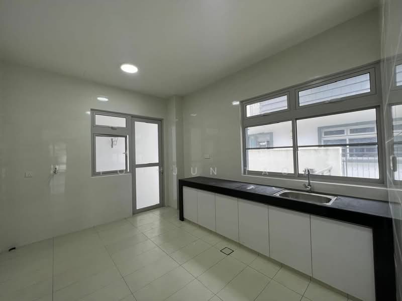 Rumah Kluster untuk Disewa di Taman Ekoflora (Johor Bahru) - Foo Jun Tao - Kitchen - PropertyGuru.com.my