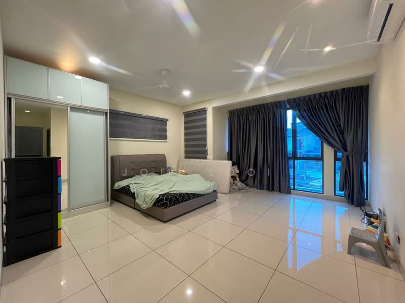2-storey Terraced House for Sale in Taman Mount Austin (Tebrau) - Joel Looi - Bedroom - PropertyGuru.com.my