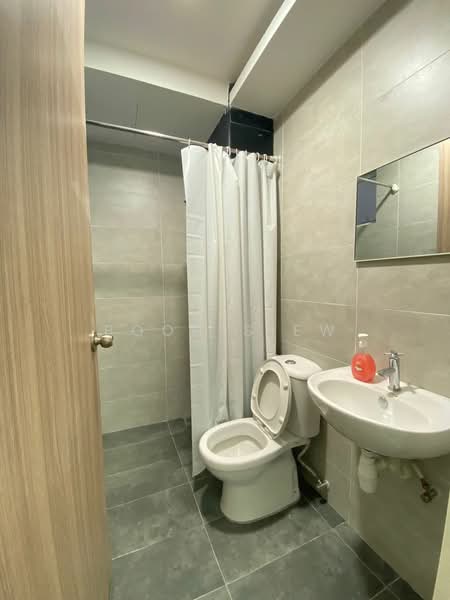 Condominium for Rent at QuayWest Residence - Boon Siew - Bathroom - PropertyGuru.com.my
