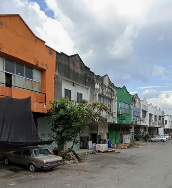 Factory for Rent in Taman Perindustrian Bukit Serdang (Seri Kembangan) - Yenn Chong - Exterior - PropertyGuru.com.my