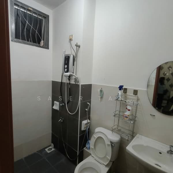 2-storey Terraced House for Sale in Taman Setia Indah (Tebrau) - SASER TAN. - Bathroom - PropertyGuru.com.my