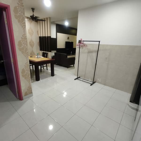 2-storey Terraced House for Sale in Taman Setia Indah (Tebrau) - SASER TAN. - Living Room - PropertyGuru.com.my
