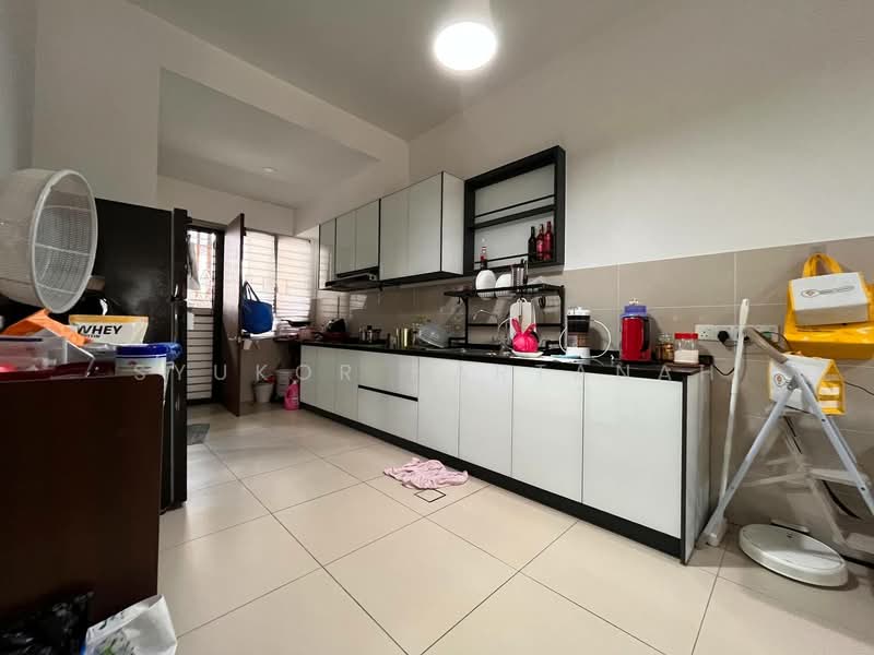 Rumah Teres untuk Dijual di Elmina (Shah Alam) - Syukor Hartanah - Kitchen - PropertyGuru.com.my