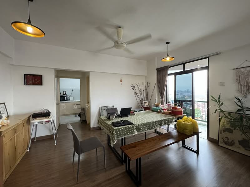 Condominium for Sale at Mutiara Oriental - Darren Khoo - Living Room - PropertyGuru.com.my