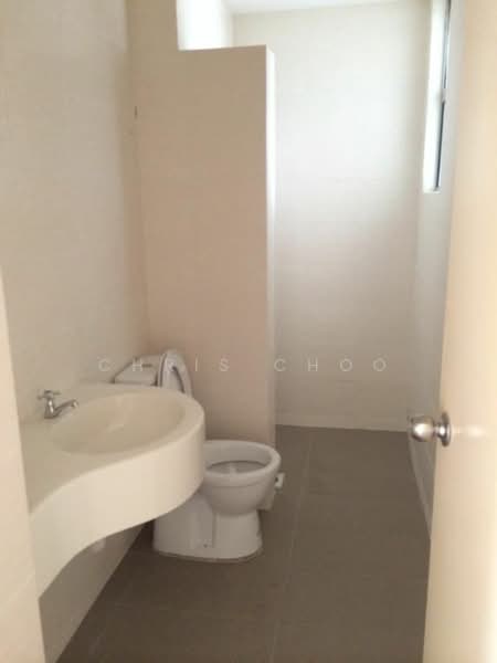 Servis Apartment untuk Dijual di Platinum Lake PV 21 - Chris Choo - Bathroom - PropertyGuru.com.my