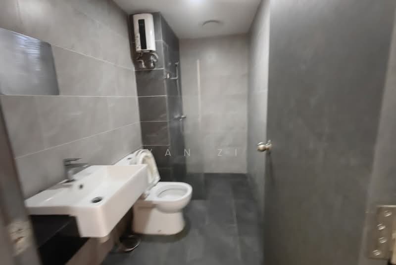 Servis Apartment untuk Disewa di Emporis - Yan Zi - Bathroom - PropertyGuru.com.my