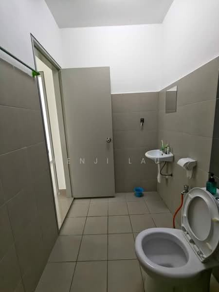 Service Residence for Rent at SkyLake Residence - Kenji Lau - Bathroom - PropertyGuru.com.my