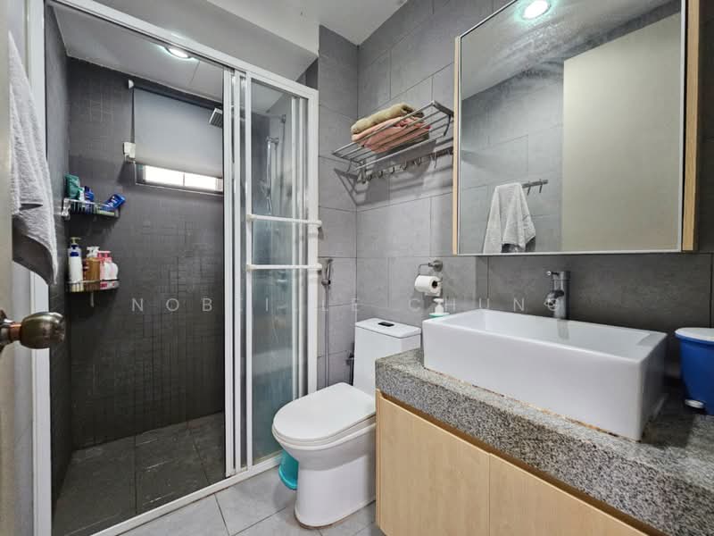 Kondominium untuk Dijual di Paragon 3 - Nobeille Chung - Bathroom - PropertyGuru.com.my