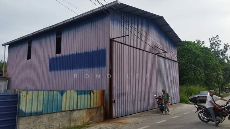 Warehouse for Rent in Kampung Merbau Sempak (Sungai Buloh) - Bond Lee - Exterior - PropertyGuru.com.my