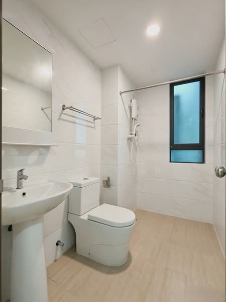 Service Residence for Rent at Country Garden Central Park - Vivian Abdullah - Bathroom - PropertyGuru.com.my
