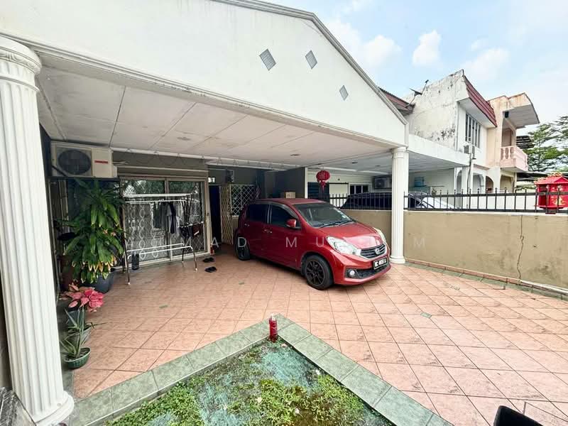 Rumah Teres 2 Tingkat untuk Dijual di Seksyen 25 (Shah Alam) - Ahmad Muslim - Exterior - PropertyGuru.com.my